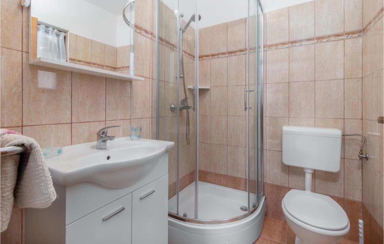 Pet Friendly Apartment In Pinezici With Wifi Buitenkant foto