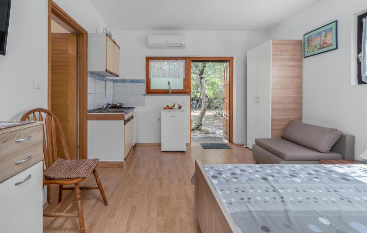Pet Friendly Apartment In Pinezici With Wifi Buitenkant foto