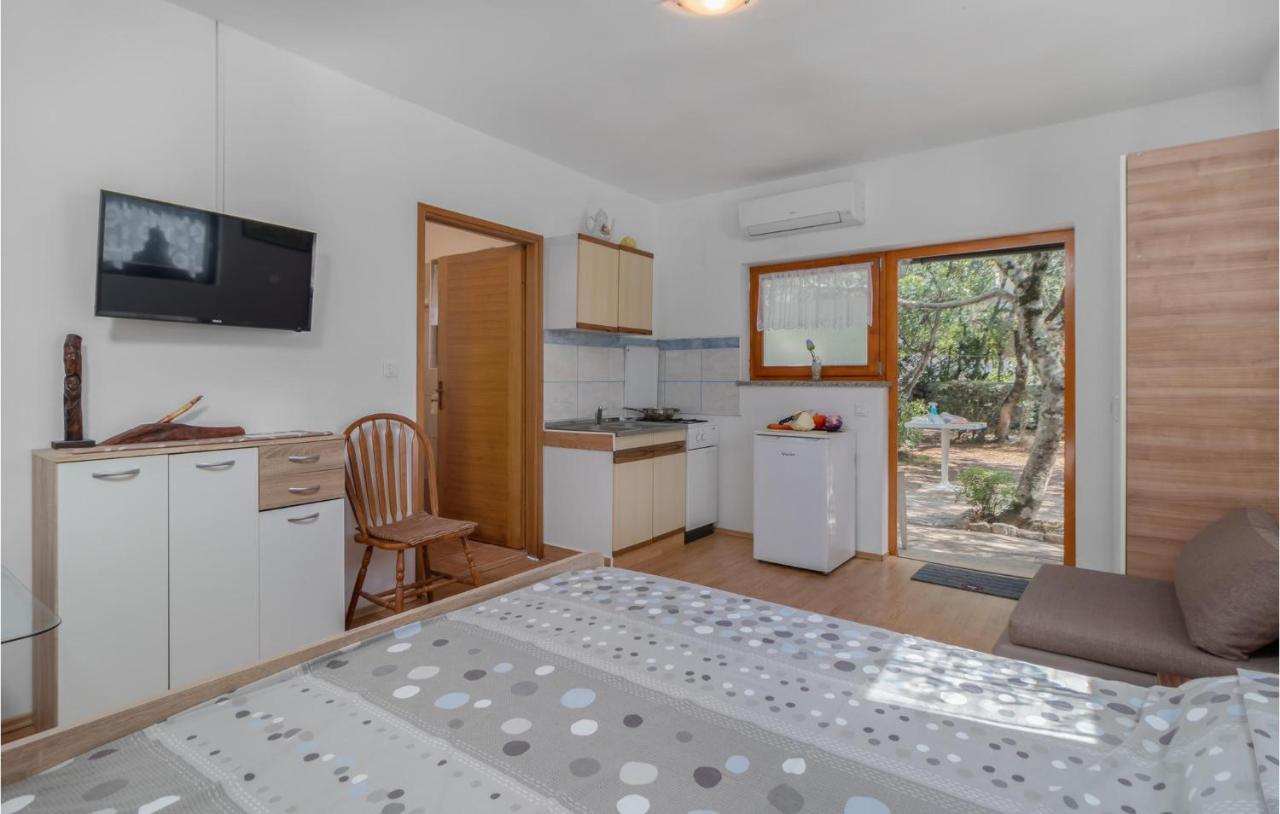 Pet Friendly Apartment In Pinezici With Wifi Buitenkant foto
